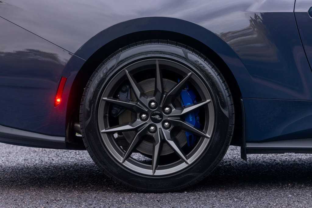 Used 2024 Ford Mustang Dark Horse RWD image 40