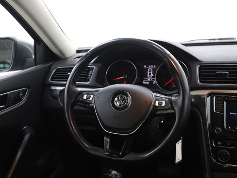 Used 2016 Volkswagen Passat 1.8T SE image 14