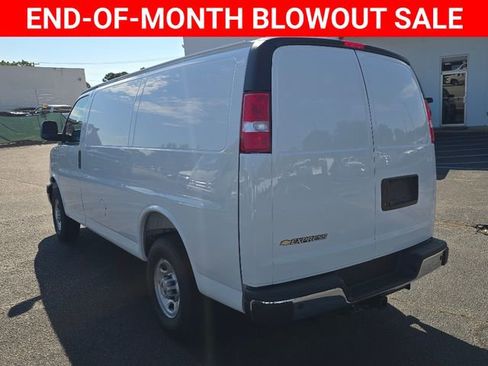 New 2025 Chevrolet Express 2500 Extended w/ Enhanced Convenience Package image 8