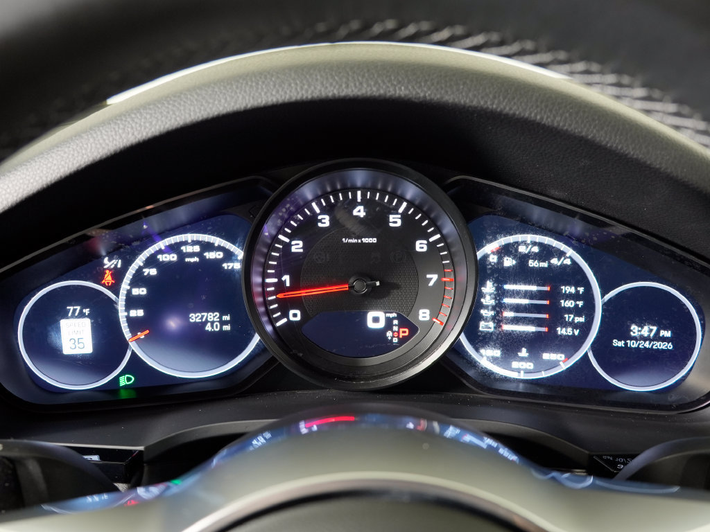 Certified 2023 Porsche Cayenne Coupe AWD/4WD image 23
