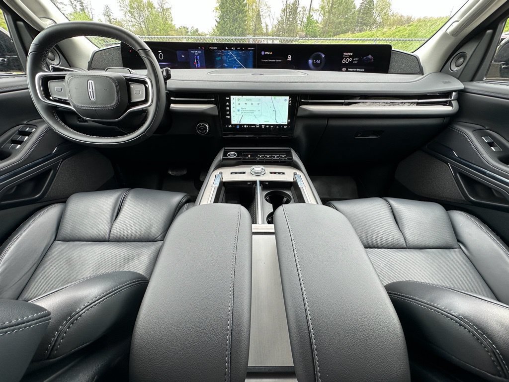 New 2025 Lincoln Navigator Reserve AWD/4WD image 21