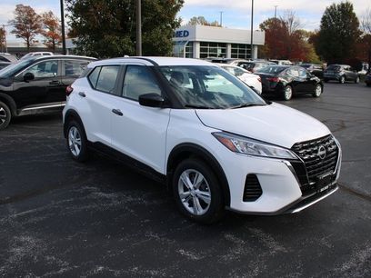 Used 2025 Nissan Kicks Play S