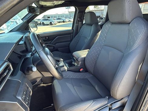 Used 2025 Toyota Tacoma SR image 13