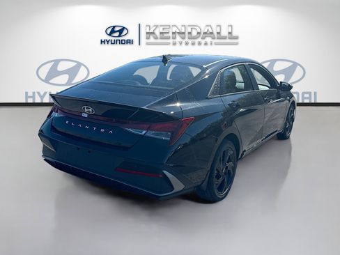 New 2026 Hyundai Elantra Sport image 6