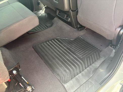 Used 2020 Chevrolet Silverado 1500 Custom w/ Custom Value Package image 52