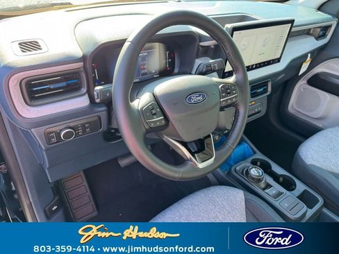 New 2025 Ford Maverick XLT w/ XLT Luxury Package image 17