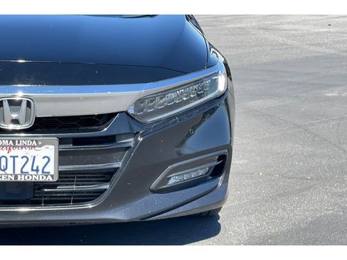 Used 2018 Honda Accord Touring image 50