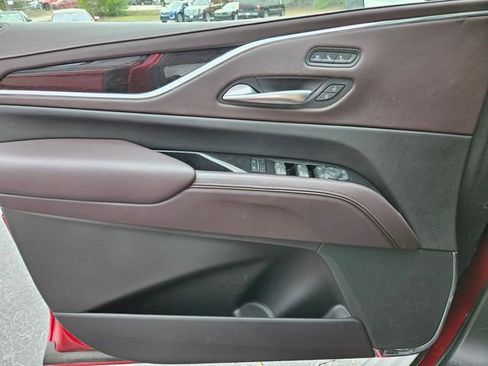 Used 2022 Cadillac Escalade Premium Luxury Platinum w/ Heavy-Duty Trailer Package image 30