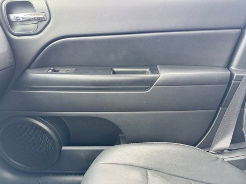 Used 2015 Jeep Patriot High Altitude image 23