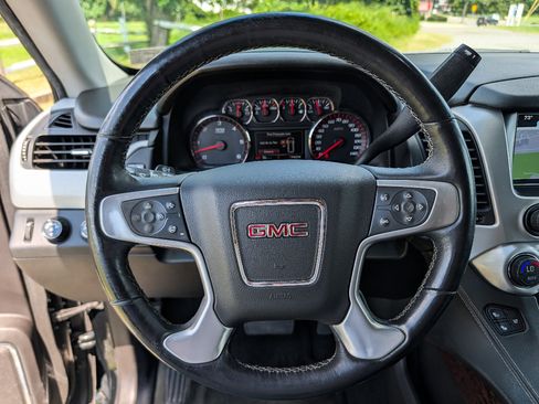 Used 2016 GMC Yukon SLT w/ Premium Edition AWD/4WD image 24