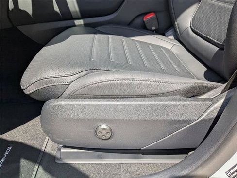 New 2026 Mercedes-Benz GLC 300 4MATIC image 4