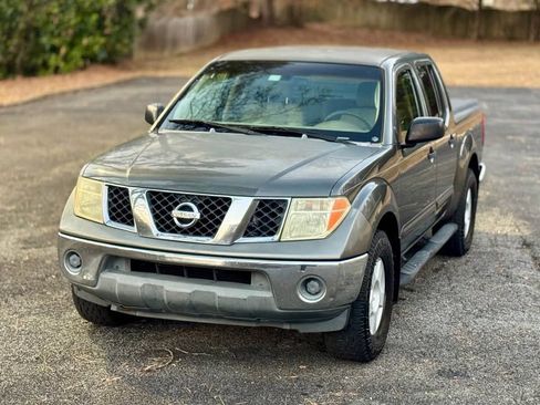 Used 2006 Nissan Frontier SE w/ (P01) Power Pkg image 12