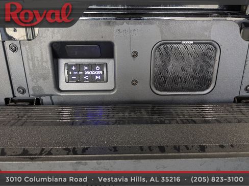 Used 2024 GMC Sierra 1500 AT4X image 13