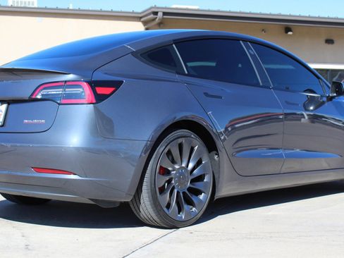 Used 2021 Tesla Model 3 Performance image 27
