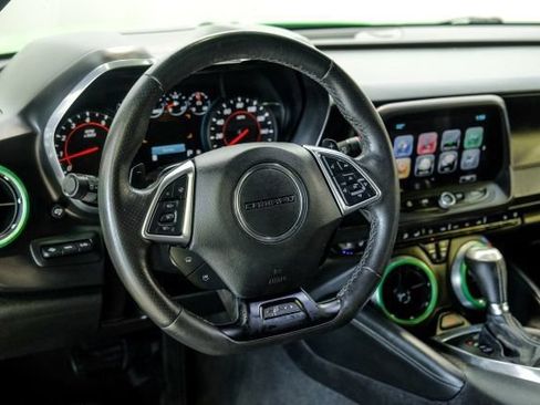 Used 2017 Chevrolet Camaro LT RWD image 21