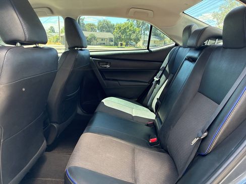 Used 2018 Toyota Corolla SE w/ Carpet Mat Package (TMS) FWD image 10