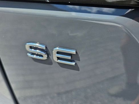 New 2026 Volkswagen Atlas Peak Edition image 11