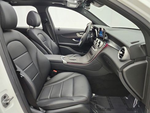 Used 2022 Mercedes-Benz GLC 300 image 19