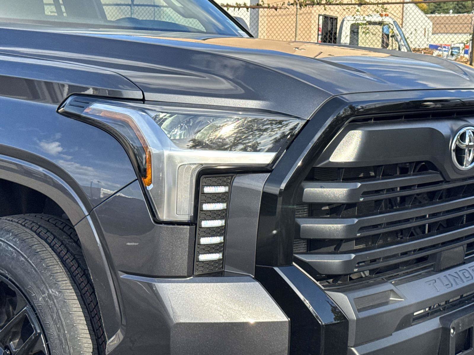 Used 2025 Toyota Tundra SR AWD/4WD image 8