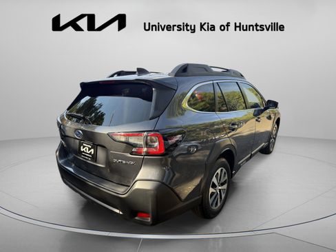 Used 2024 Subaru Outback Premium image 7