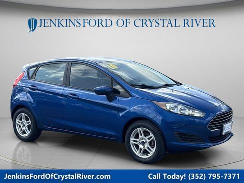 Used 2018 Ford Fiesta SE FWD image 1