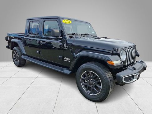 Used 2022 Jeep Gladiator Overland w/ Popular Equipment Package image 4