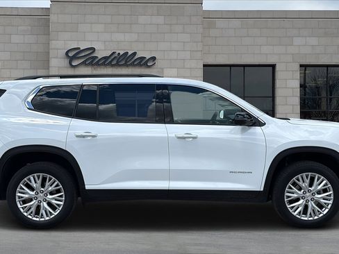 Used 2026 GMC Acadia Elevation w/ Elevation Premium Package FWD image 2