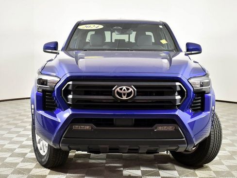 Used 2024 Toyota Tacoma SR5 w/ SR5 Upgrade Package image 5