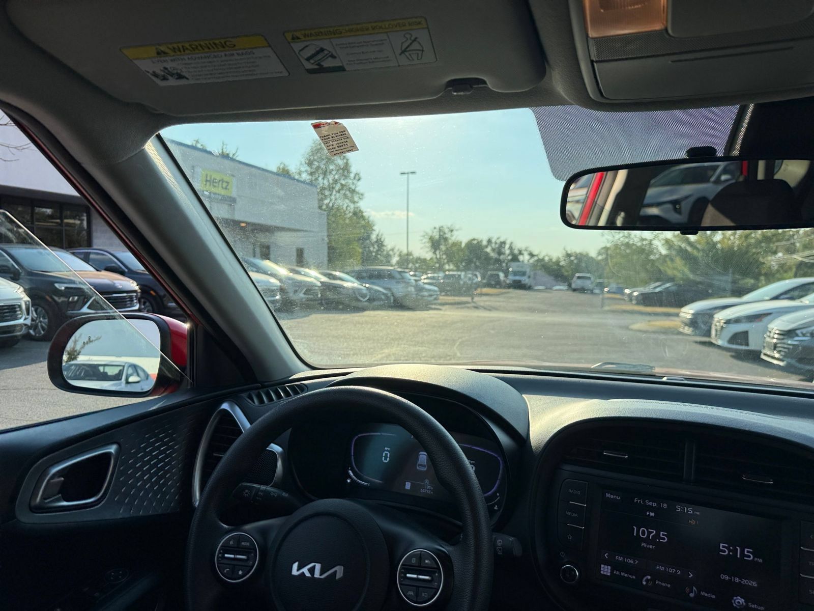 Used 2025 Kia Soul LX w/ LX Technology Package FWD image 31