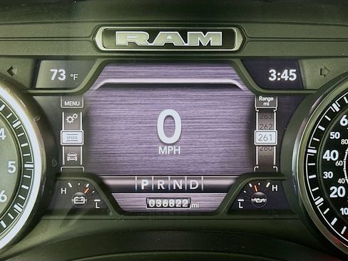 Used 2023 RAM 1500 Laramie AWD/4WD image 15