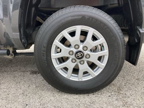 Certified 2024 Toyota Tacoma SR5 image 19