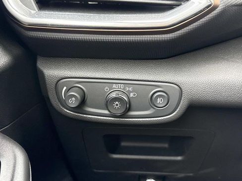 Used 2023 Chevrolet TrailBlazer ACTIV w/ Sun and Liftgate Package image 23