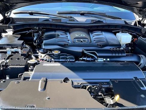 Used 2024 INFINITI QX80 Sensory AWD/4WD image 10