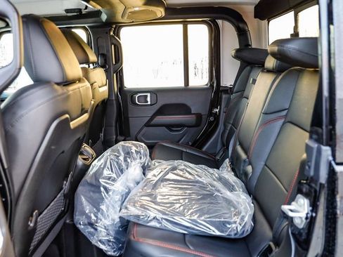 New 2026 Jeep Gladiator Rubicon AWD/4WD image 23