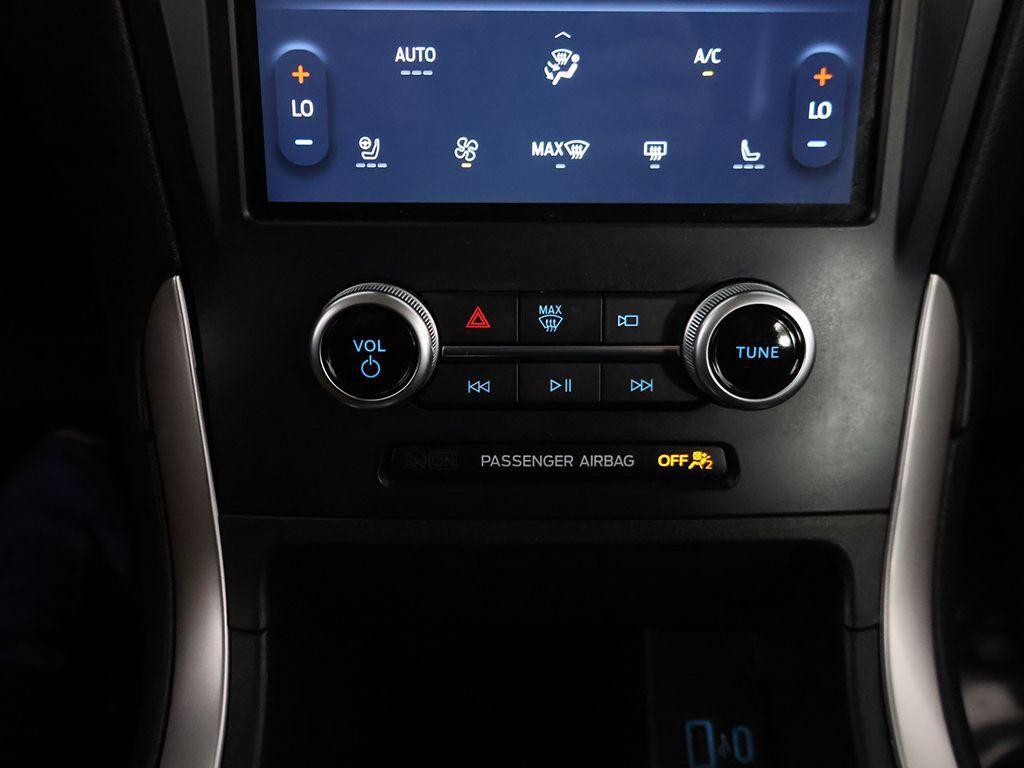 Used 2024 Ford Edge SEL w/ Convenience Package AWD/4WD image 42