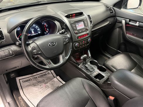 Used 2015 Kia Sorento EX FWD image 4
