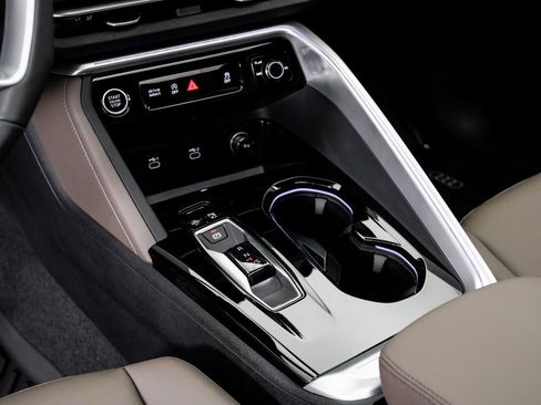 New 2025 Audi Q5 2.0T Premium Plus image 15