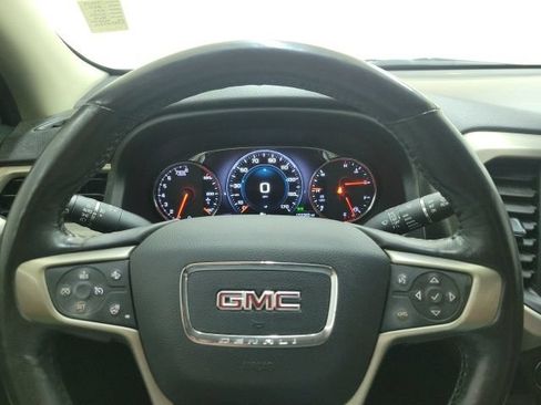Used 2017 GMC Acadia Denali w/ Technology Package FWD image 23