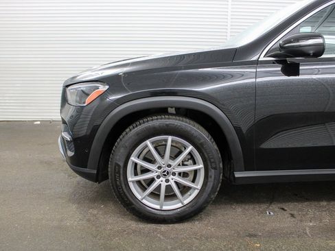 Used 2024 Mercedes-Benz GLE 350 4MATIC image 11