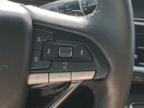 Used 2023 Cadillac Escalade Premium Luxury w/ LPO, Radiant Package AWD/4WD image 25