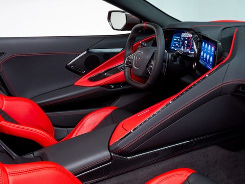 Used 2023 Chevrolet Corvette Stingray Preferred Cpe w/ Z51 Performance Package RWD image 35