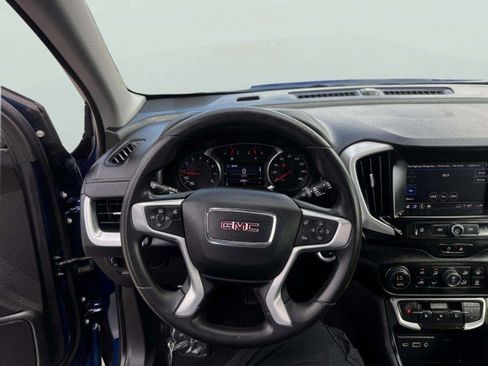Used 2023 GMC Terrain SLE w/ Driver Convenience Package image 29
