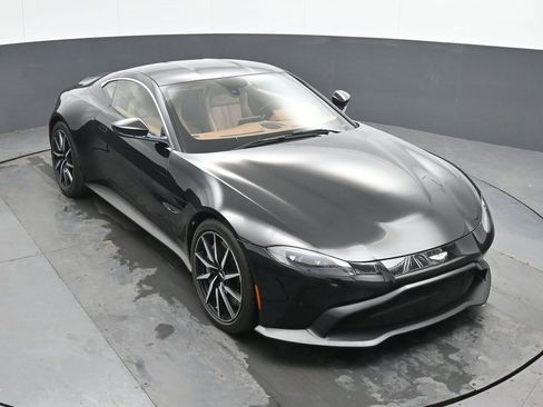 Used 2020 Aston Martin V8 Vantage Coupe RWD image 31