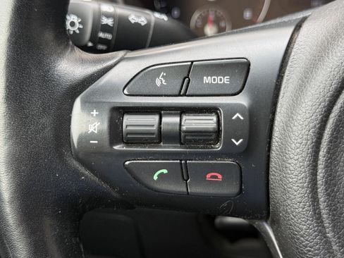 Used 2017 Kia Sorento AWD w/ LX Convenience Package image 30