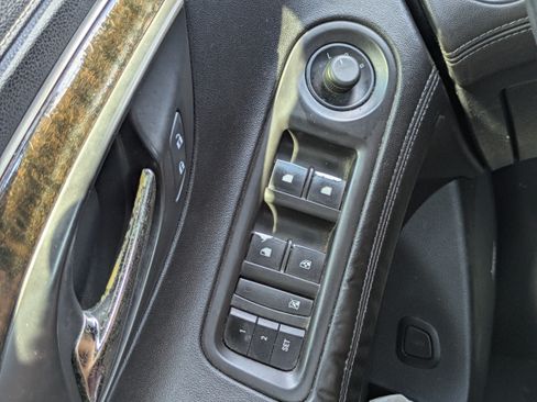 Used 2015 Buick LaCrosse Premium w/ Ultra Luxury Package FWD image 22