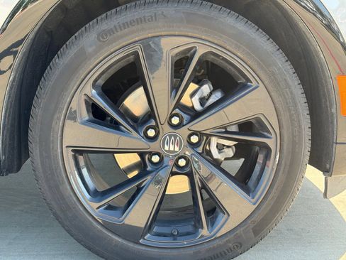 Certified 2025 Buick Envision Sport Touring AWD/4WD image 10