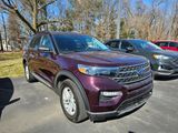 Used 2022 Ford Explorer XLT w/ Equipment Group 202A image 4