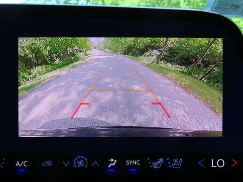 Certified 2025 Chevrolet Traverse High Country AWD/4WD image 6