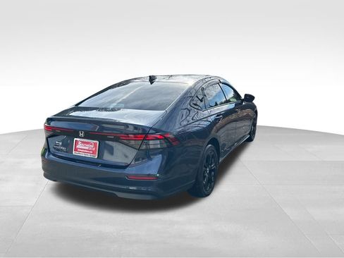 Used 2025 Honda Accord SE image 5