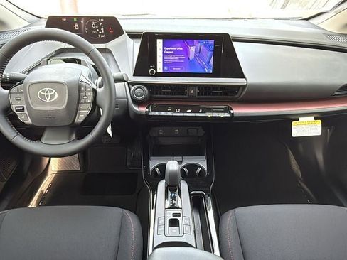 New 2026 Toyota Prius Plug-In Hybrid FWD image 18
